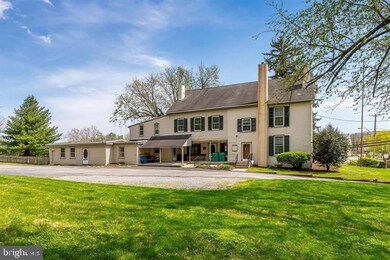 121 Manor Ave, Downingtown, PA 19335 - photo 4