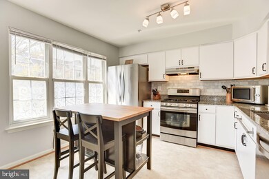 3022 Spice Bush Rd, Laurel, MD 20724 - photo 6