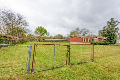 411 N Pine Cir, Pinehurst, TX 77362 - photo 4