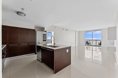 Quantum On the Bay unit 3702, Miami, FL 33132 - photo 2