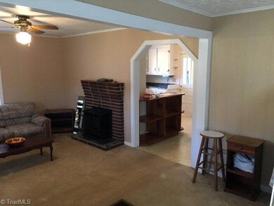 5828 Old Highway 60, Purlear, NC 28665 - photo 4