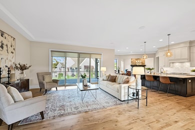 W248N2151 Kettle Cove Ct, Pewaukee, WI 53072 - photo 5