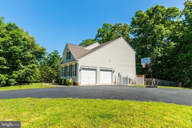 22164 Long Bow Dr, California, MD 20619 - photo 5