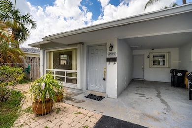 4915 NE 22nd Ave, Lighthouse Point, FL 33064 - photo 2