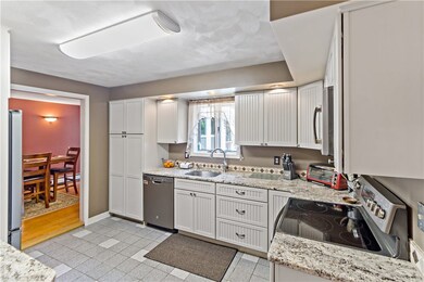 299 Fairview Ave, Rehoboth, MA 02769 - photo 7