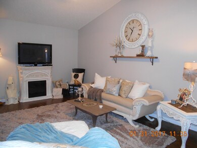 3145 Forrest Kristi 004