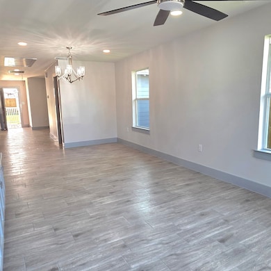 2518 W Clarendon Dr, Dallas, TX 75211 - photo 3