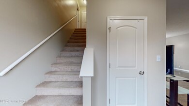 10501 Evanwood Dr, Louisville, KY 40228 - photo 4