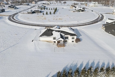 9243 Feather Ridge Pass, Cedar Rapids, IA 52411 - photo 4