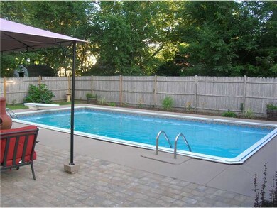 Swimming Pool/Hot Tub/Sauna.