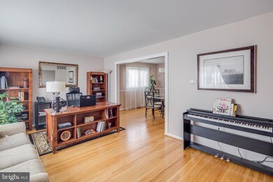 13 Colgate Dr, Cherry Hill, NJ 08034 - photo 5