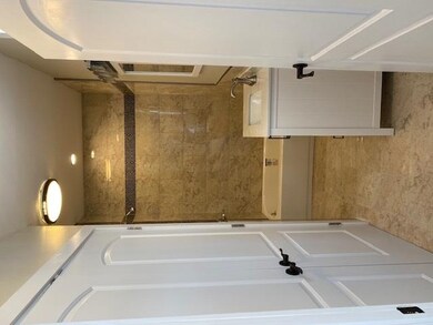 678 Bergen Ave unit 2, Jersey City, NJ 07304 - photo 2