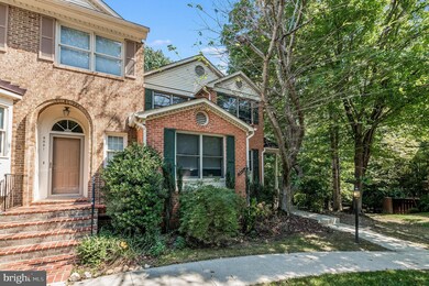 8033 Galla Knoll Cir, Springfield, VA 22153 - photo 3