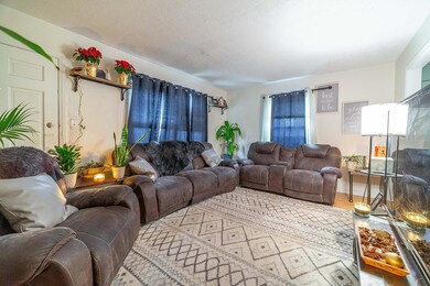 1215 E 26th Ave-5