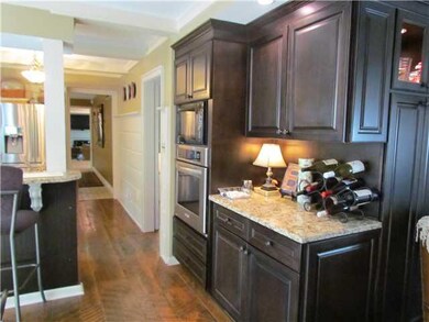 Kitchen. Butlers Pantry