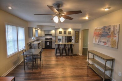 1637 Elizabeth St, Elkhart, IN 46516 - photo 5