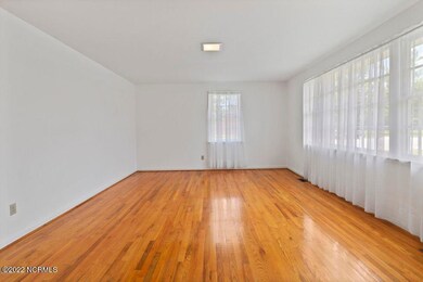 715 Doris Ave, Jacksonville, NC 28540 - photo 4