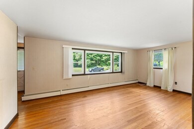 12 Wayne Ct, Holyoke, MA 01040 - photo 6