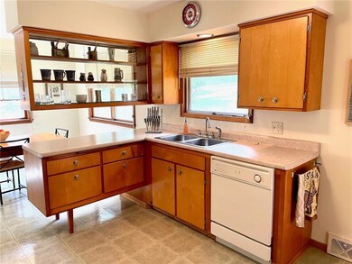 521 15th St SE, Menomonie, WI 54751 - photo 4