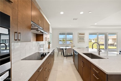 Kitchen layout, quartz countertops