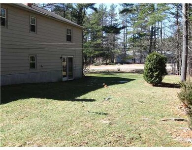 33 Apple Tree Ln, Manchester, ME 04351 - photo 5