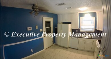 908 Deorsam Dr, Copperas Cove, TX 76522 - photo 4