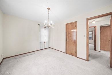 1199 Mayfield Ridge Rd, Cleveland, OH 44124 - photo 7