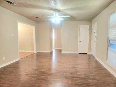 7721 Bigwood St, Houston, TX 77016 - photo 6