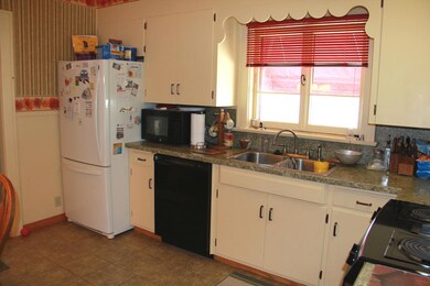 Kitchen (1)