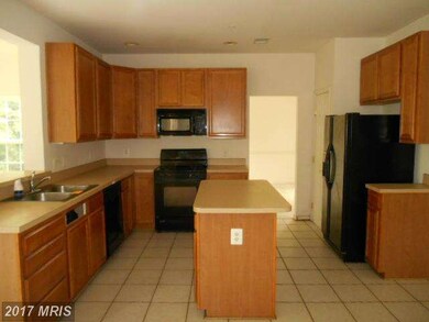 11802 Lilium Ln, Glenn Dale, MD 20769 - photo 7