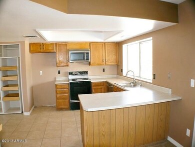 023-269370 - Kitchen (3)