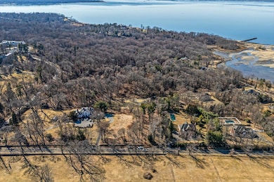 147 Dosoris Ln, Glen Cove, NY 11542 - photo 6