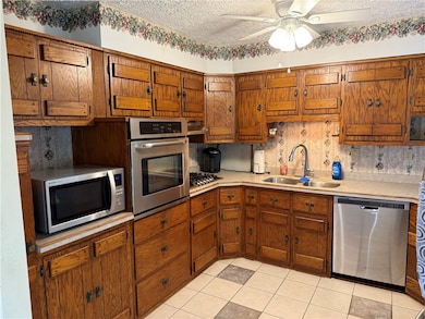 660 Swamp Rd, Clymer, PA 15728 - photo 2