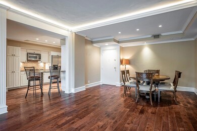 Dining/Kitchen