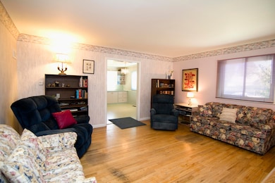 2130 Darrow Ave, Klamath Falls, OR 97601 - photo 3