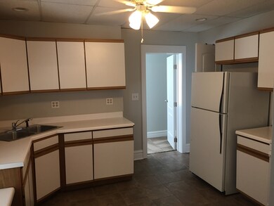 172 N Elm Ave unit FLR-1, Elmhurst, IL 60126 - photo 7