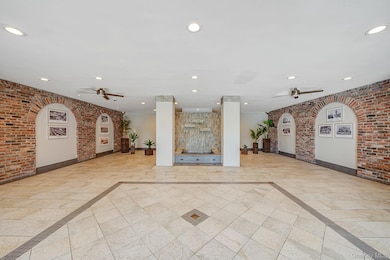 Thornton Place Owners unit 4U, Forest Hills, NY 11375 - photo 3