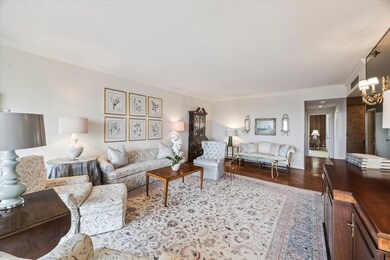 The Houstonian Estates Condominiums unit 2402, Houston, TX 77024 - photo 5