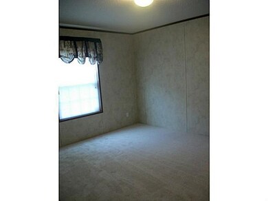 14 Detroiter Ave, Circleville, OH 43113 - photo 6