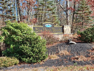 124 Decker Creek Dr, Hawley, PA 18428 - photo 3