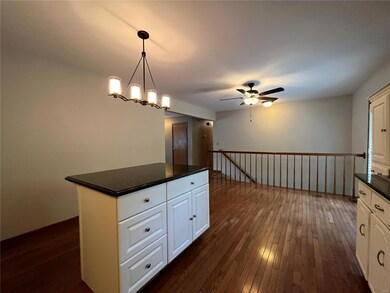 611 Johnny Dr, Maryville, IL 62062 - photo 6