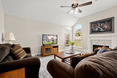 8518 Split Branch Ln, Houston, TX 77095 - photo 5