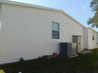 38113 Covered Bridge Blvd, Zephyrhills, FL 33542 - photo 4