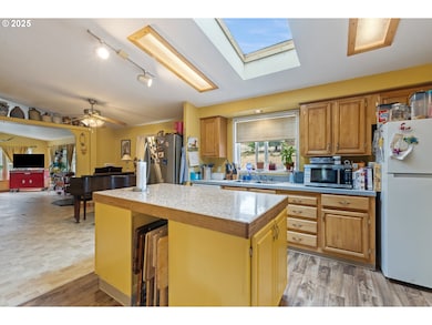 227 Lapp Ln, Roseburg, OR 97471 - photo 7