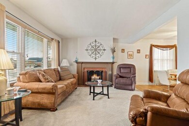 10319 Pelham St, Westchester, IL 60154 - photo 2