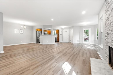 604 Mill Pond Rd unit 604, Roswell, GA 30076 - photo 4