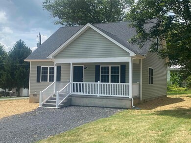 25 Stuart Ave, Stuarts Draft, VA 24477 - photo 4