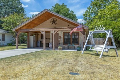 253 Victory St, Bonham, TX 75418 - photo 2