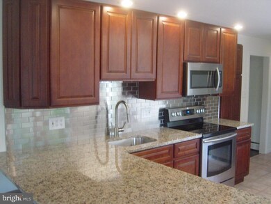 34 Green Creek Ln, Glen Mills, PA 19342 - photo 6