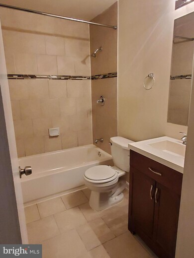 6000 Applegarth Place, Capitol Heights, MD 20743 - photo 6